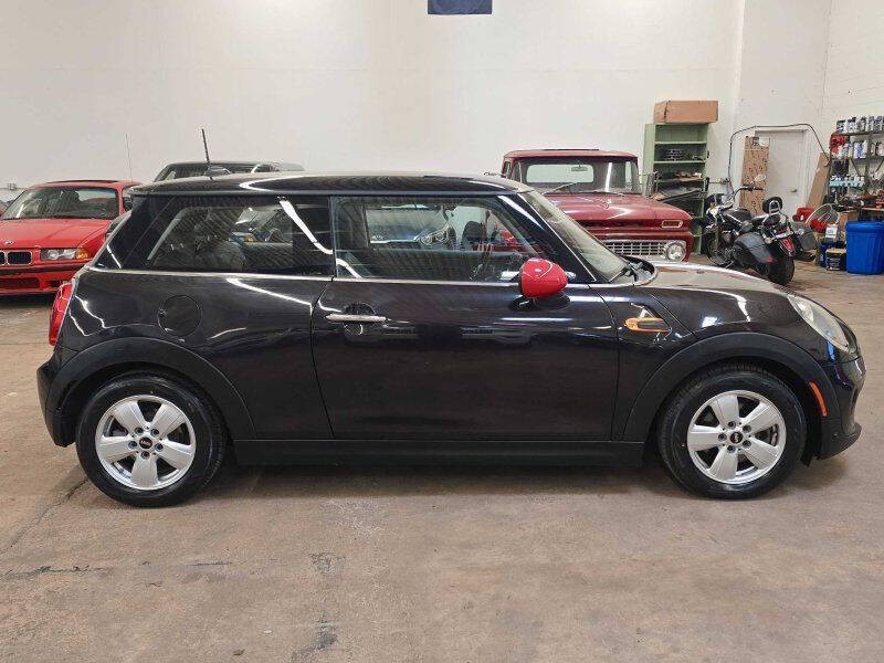 2015 MINI Cooper Image 10