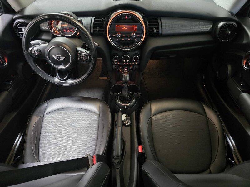 2015 MINI Cooper Image 4