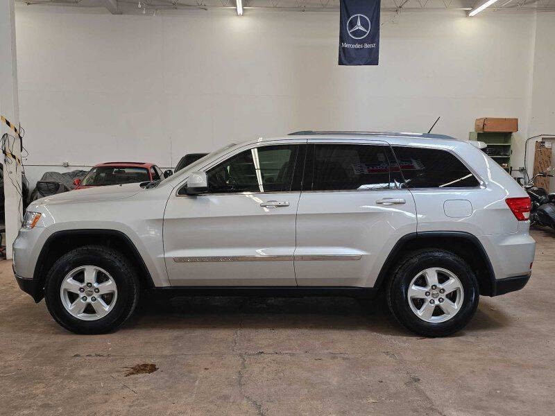 2011 Jeep Grand Cherokee Image 14