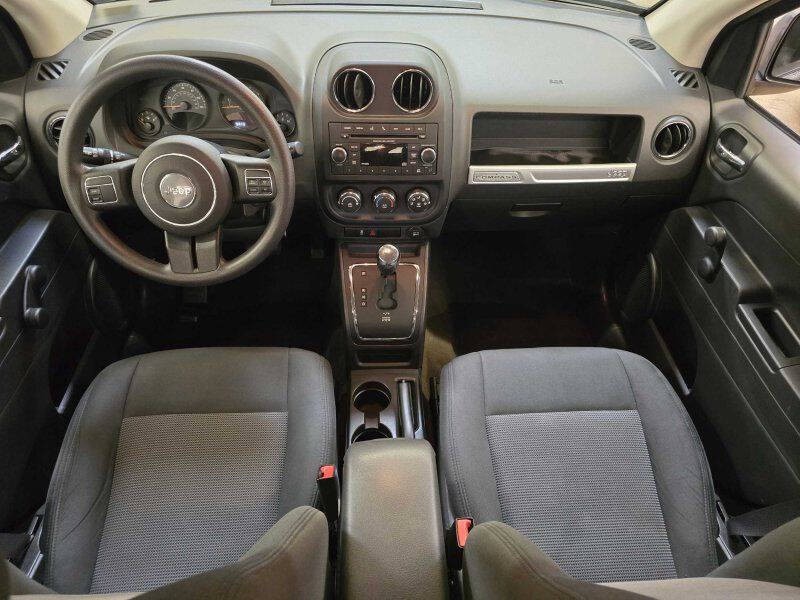 2017 Jeep Compass Image 4