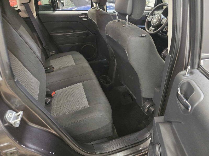 2017 Jeep Compass Image 7
