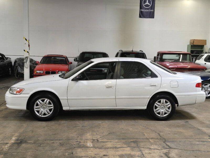 2001 Toyota Camry Image 13