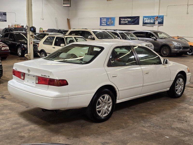 2001 Toyota Camry Image 14