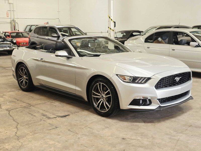 2016 Ford Mustang Image 1