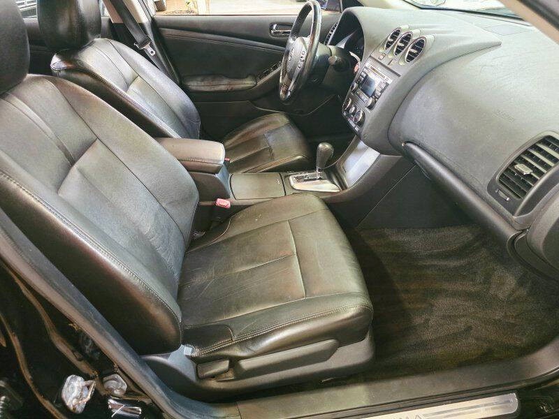 2010 Nissan Altima Image 5