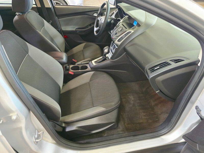 2014 Ford Focus Image 6