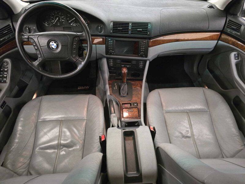 2001 BMW 5 Series Image 4