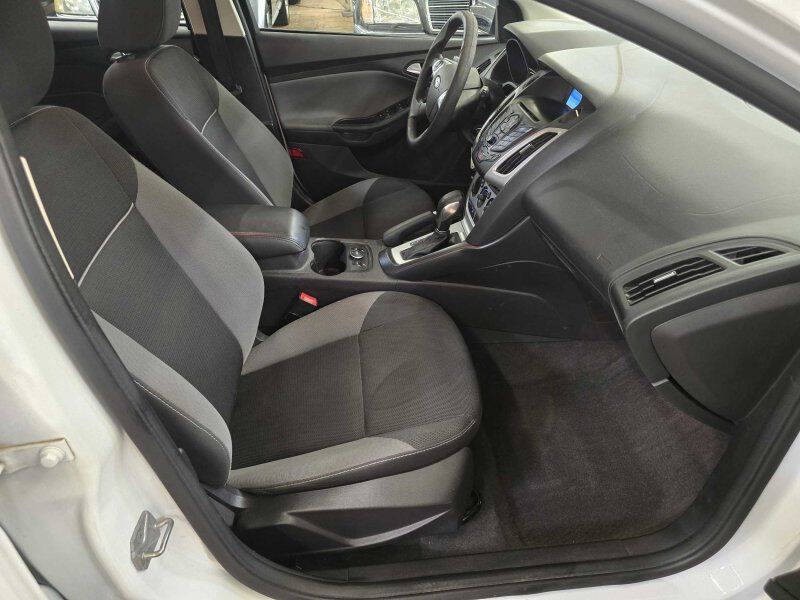 2014 Ford Focus Image 5