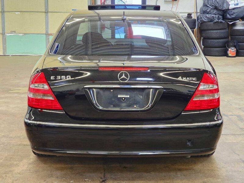 2006 Mercedes-Benz E-Class Image 18