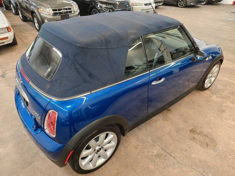2006 MINI Cooper Image 12