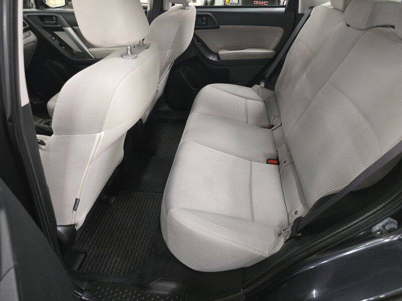 2018 Subaru Forester Image 8