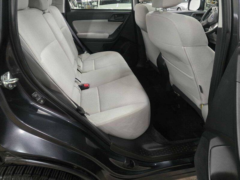 2015 Subaru Forester Image 5