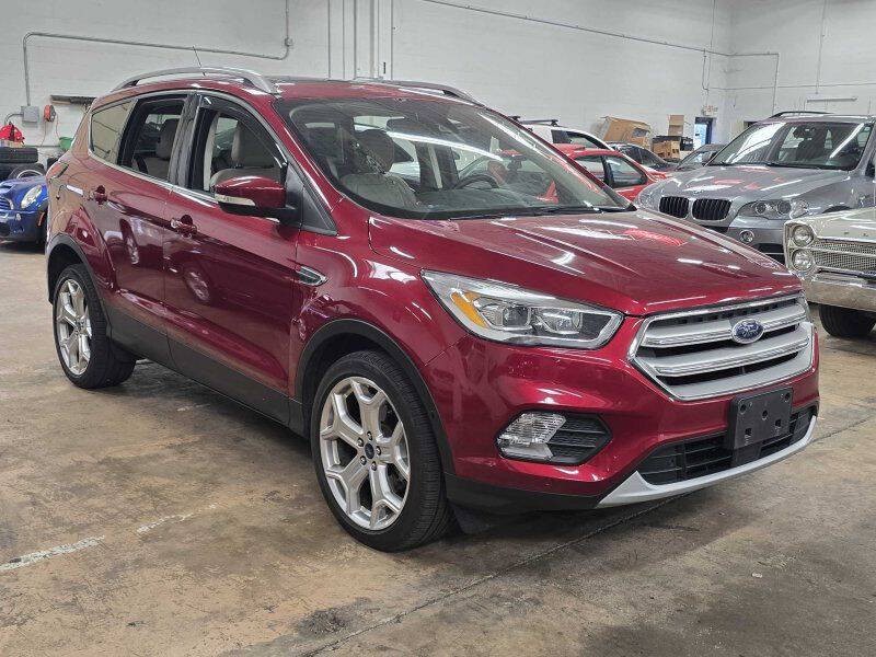 2019 Ford Escape Image 2