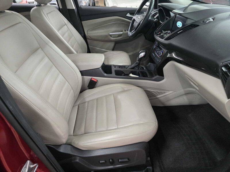 2019 Ford Escape Image 5