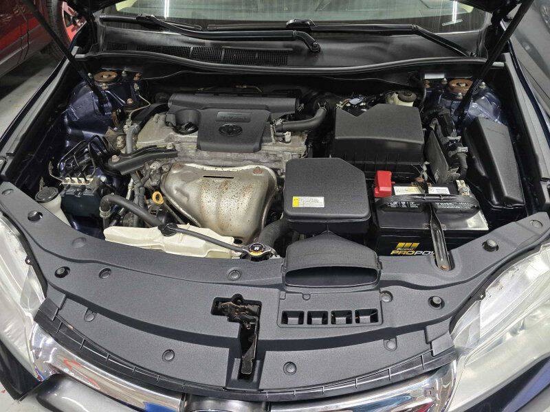2016 Toyota Camry Image 11