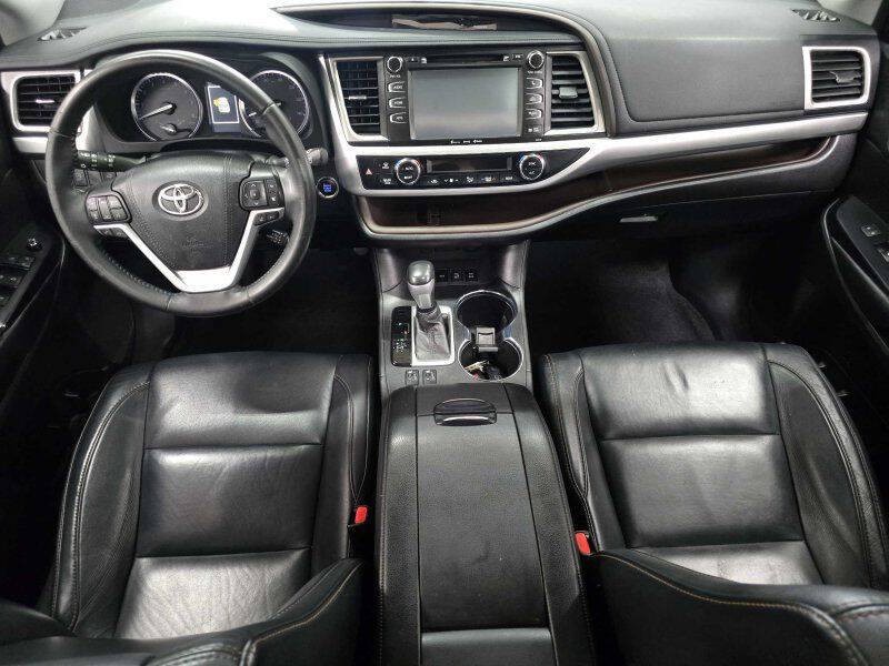 2018 Toyota Highlander Image 4