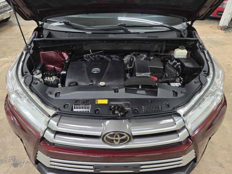 2018 Toyota Highlander Image 15