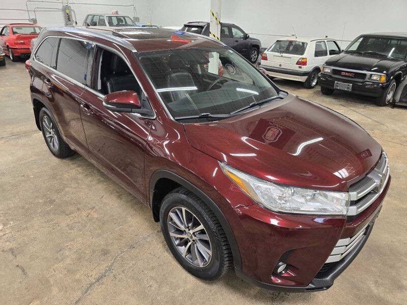 2018 Toyota Highlander Image 16
