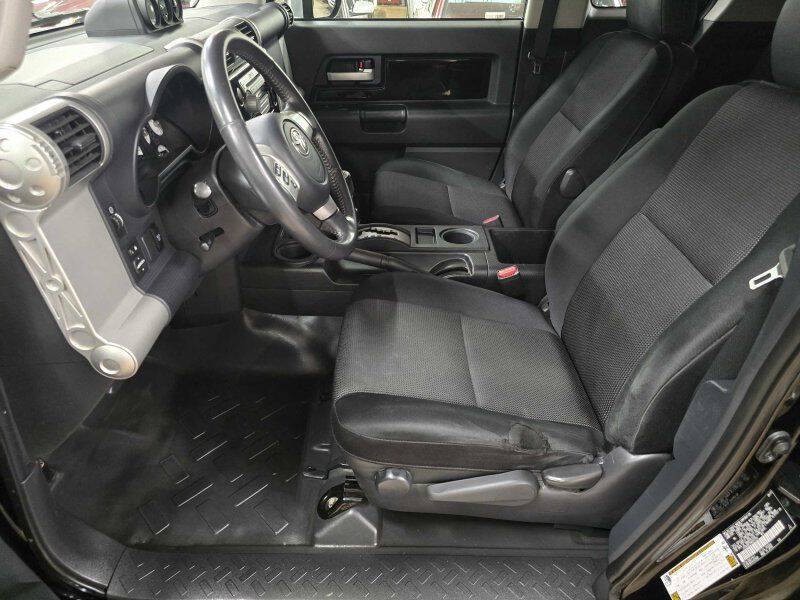 2010 Toyota FJ Cruiser Image 6