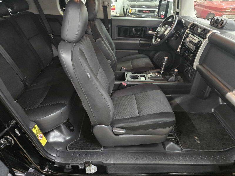 2010 Toyota FJ Cruiser Image 7