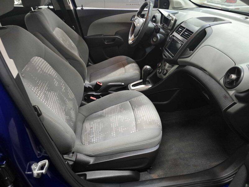 2013 Chevrolet Sonic Image 5