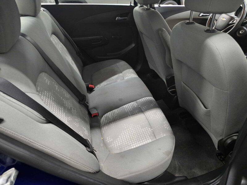 2013 Chevrolet Sonic Image 7