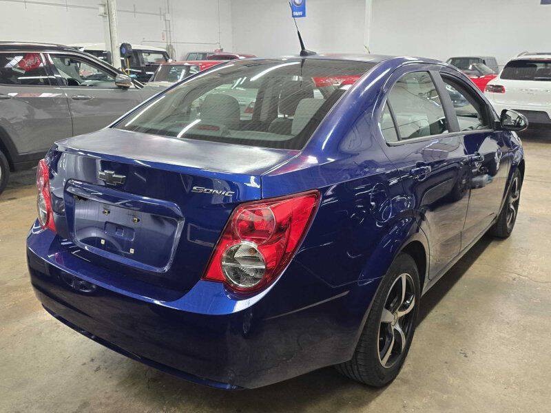 2013 Chevrolet Sonic Image 13
