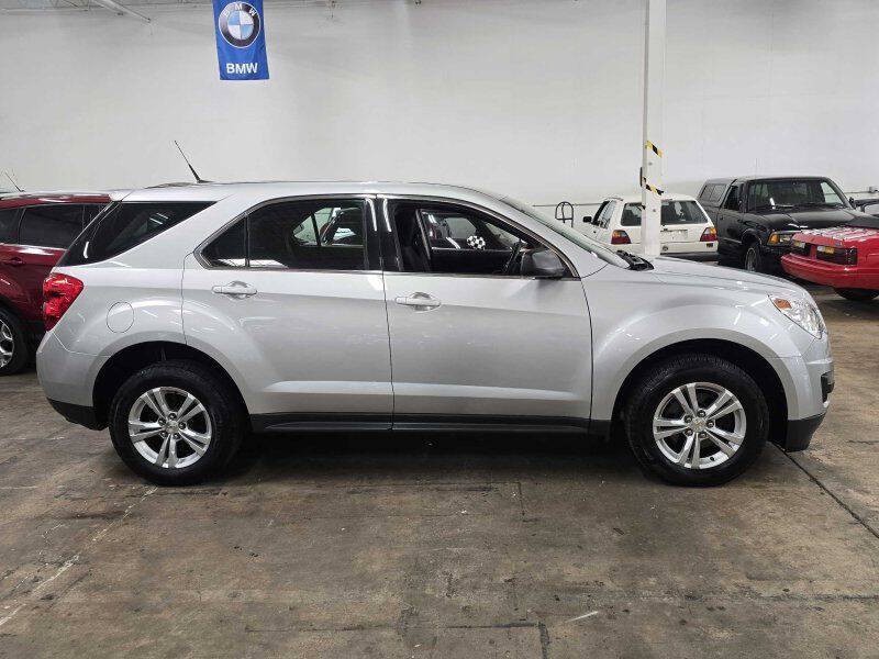 2012 Chevrolet Equinox Image 2