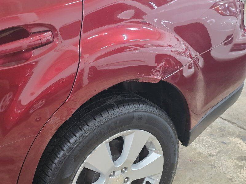 2011 Subaru Outback Image 12