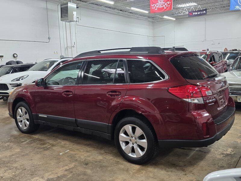 2011 Subaru Outback Image 18