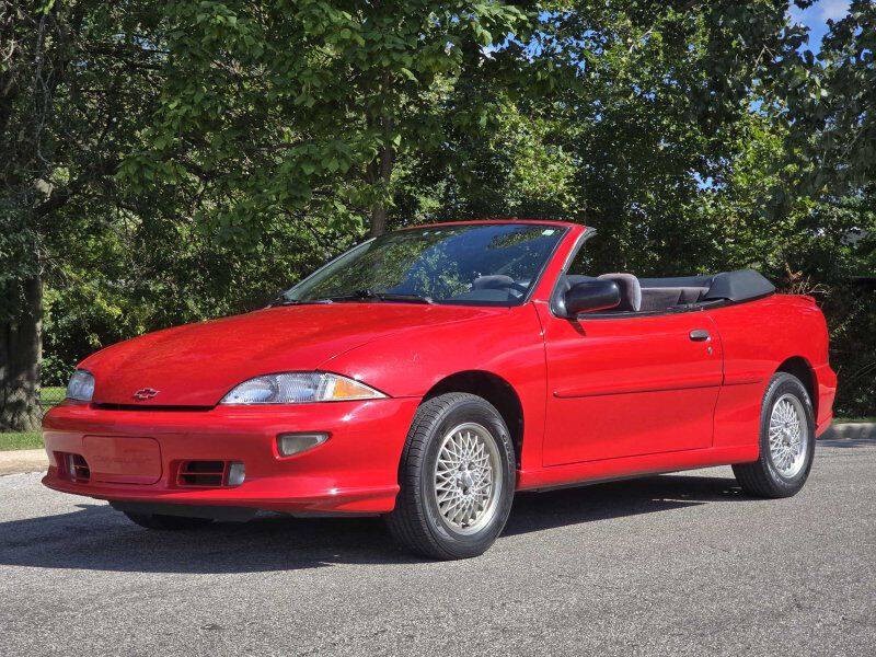 1999 Chevrolet Cavalier Image 2
