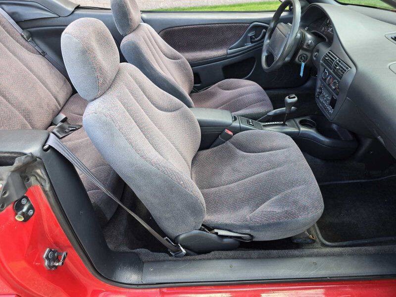 1999 Chevrolet Cavalier Image 5