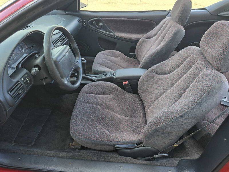 1999 Chevrolet Cavalier Image 6