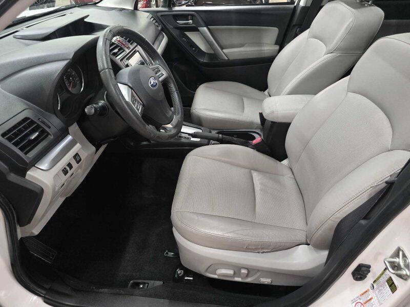 2014 Subaru Forester Image 6