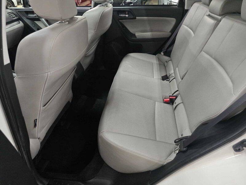 2014 Subaru Forester Image 8