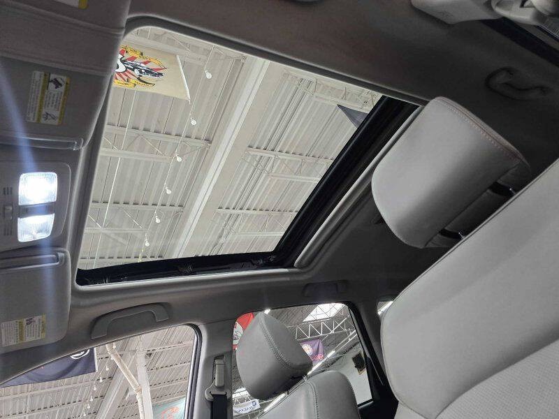 2014 Subaru Forester Image 12