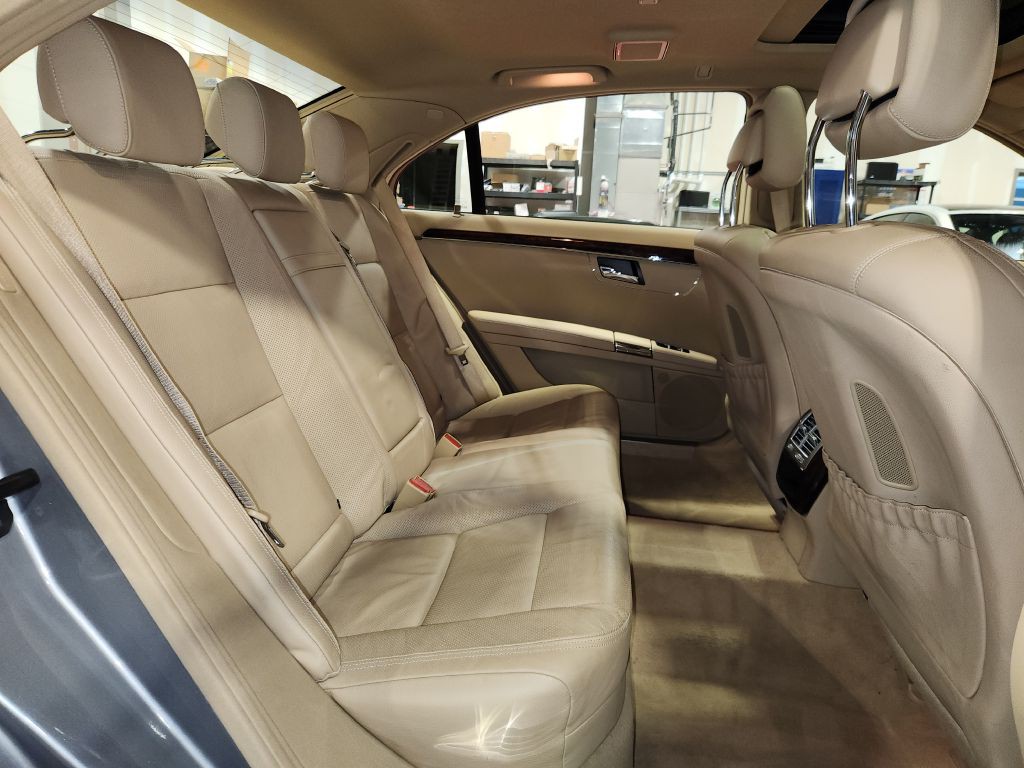 2010 Mercedes-Benz S-Class Image 9