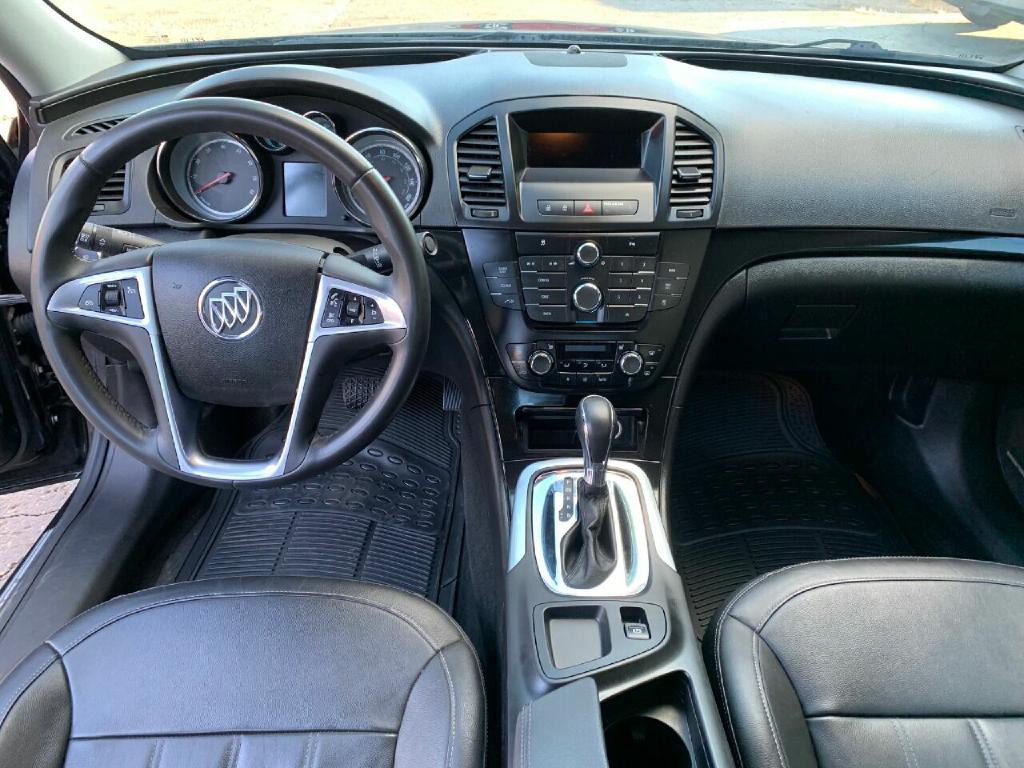 2011 Buick Regal Image 10