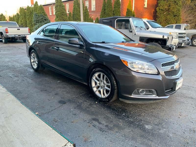 2013 Chevrolet Malibu Image 3