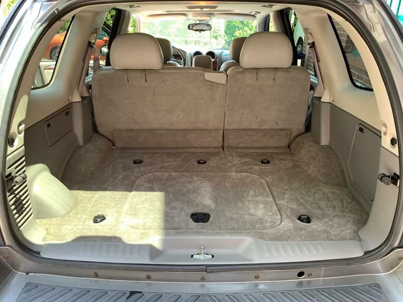 2005 GMC Envoy Image 15