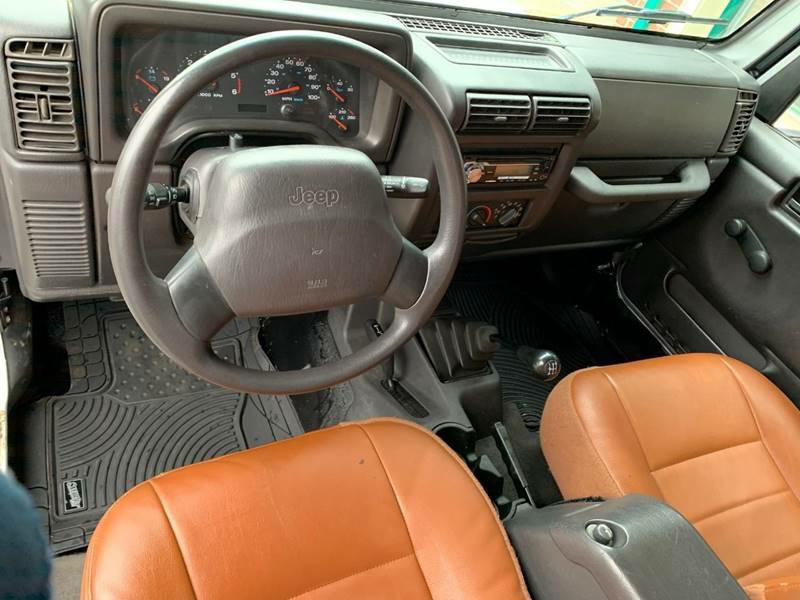2002 Jeep Wrangler Image 10