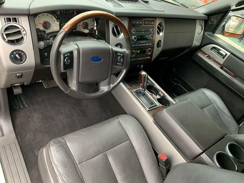 2010 Ford Expedition Image 11