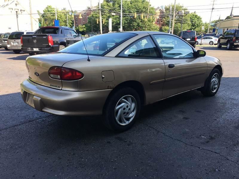 1998 Chevrolet Cavalier Image 3