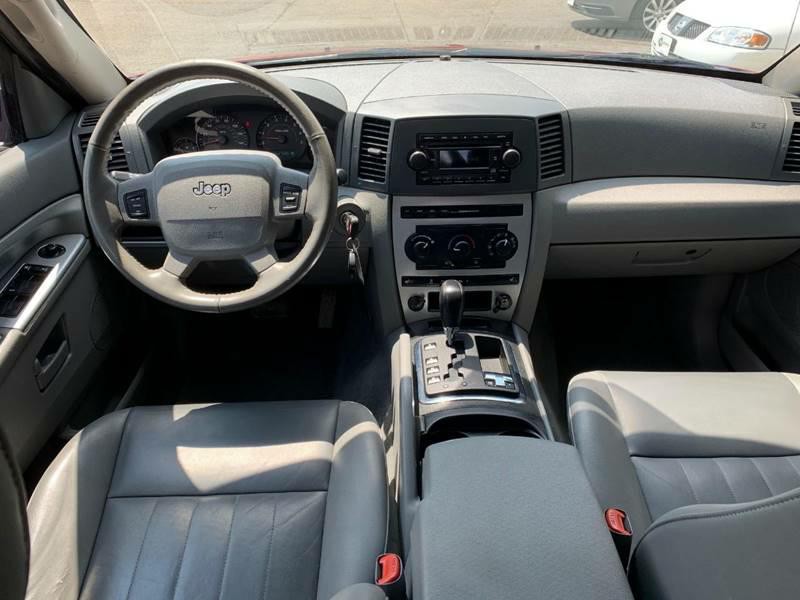 2005 Jeep Grand Cherokee Image 10