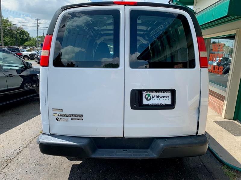 2012 Chevrolet Express Image 5