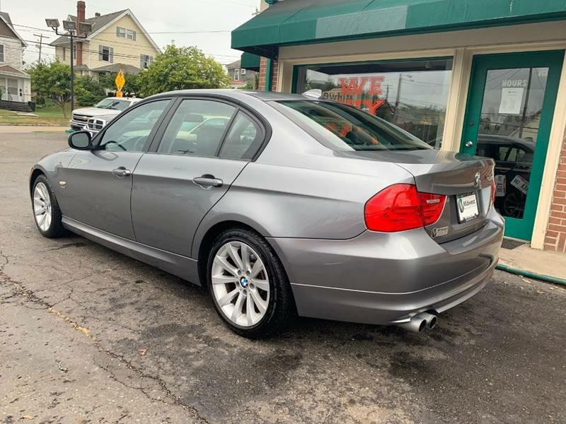 2011 BMW 3 Series Image 6