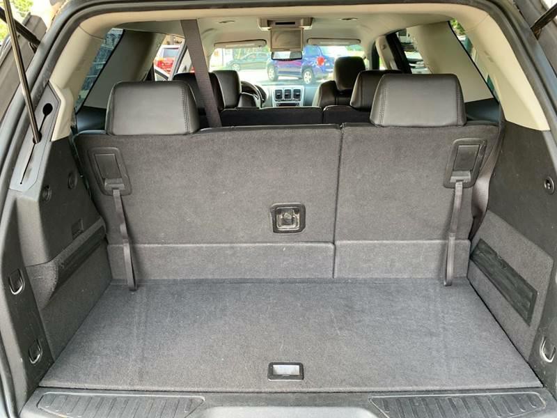 2010 GMC Acadia Image 13
