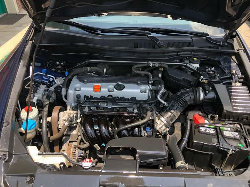 2010 Honda Accord Image 13