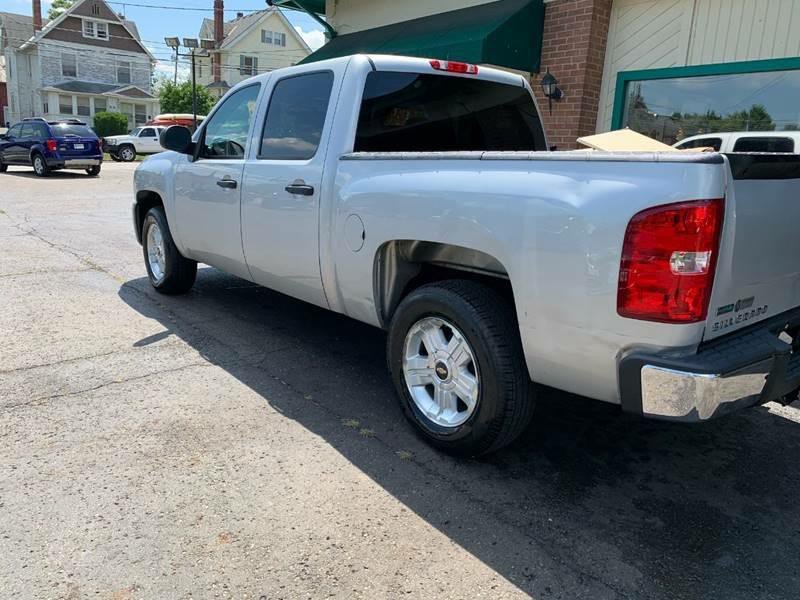 2010 Chevrolet Silverado 1500 Image 3
