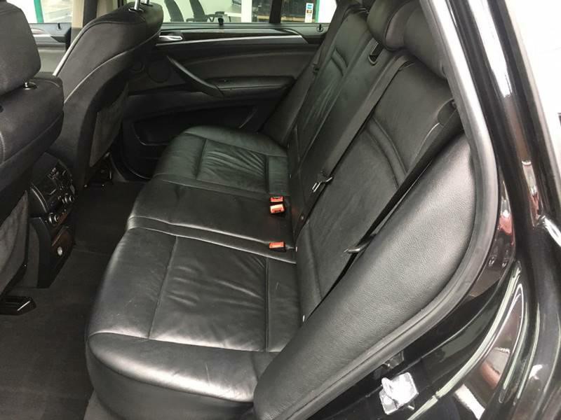 2010 BMW X5 Image 11